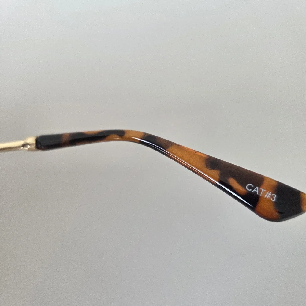 NWT Tortoise Shell Round Oversized‎ Sunglasses with Gold Accents UV400